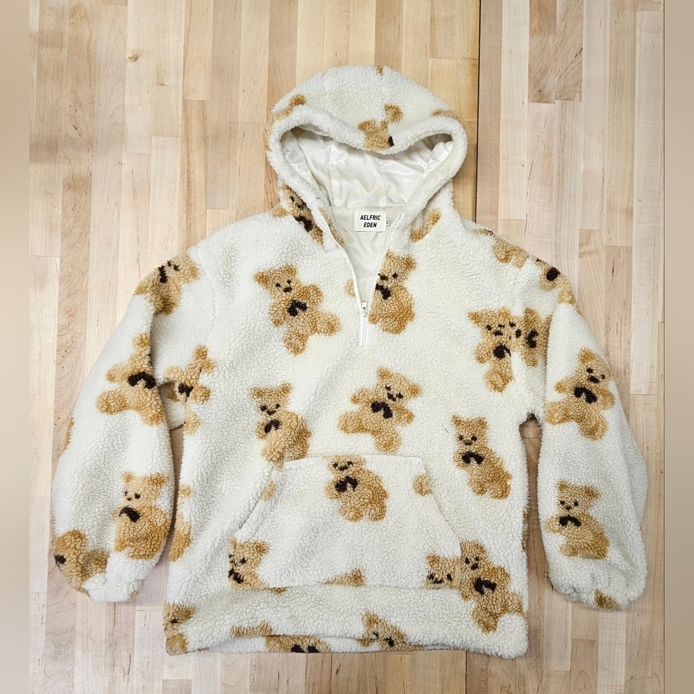 Aelfric Eden APO Bear Print Sherpa Fleece Hoodie Size Medium Creme Brown Cute